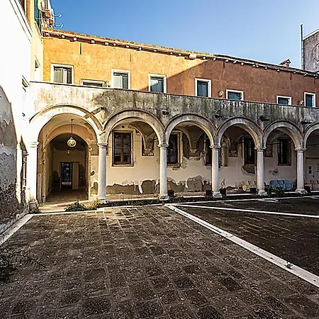 Ca' Della Tana * Velence