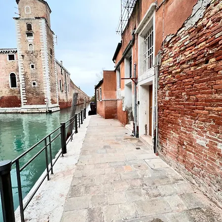 Daire Ca' Della Tana *